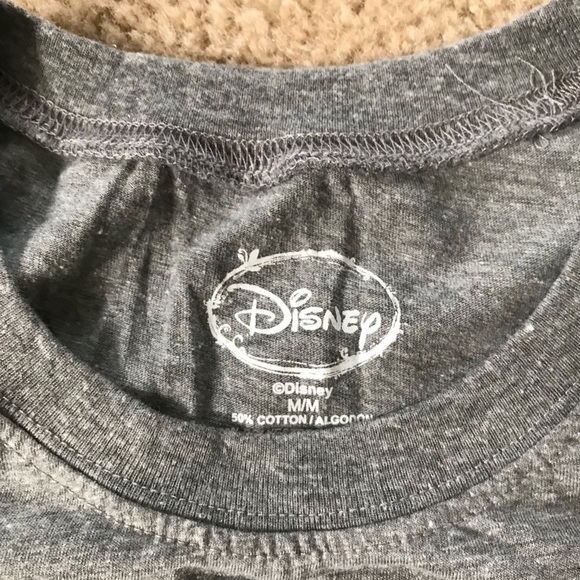 Juniors Mikey and Minnie Disney Tee (Size M) - Picture 3 of 3